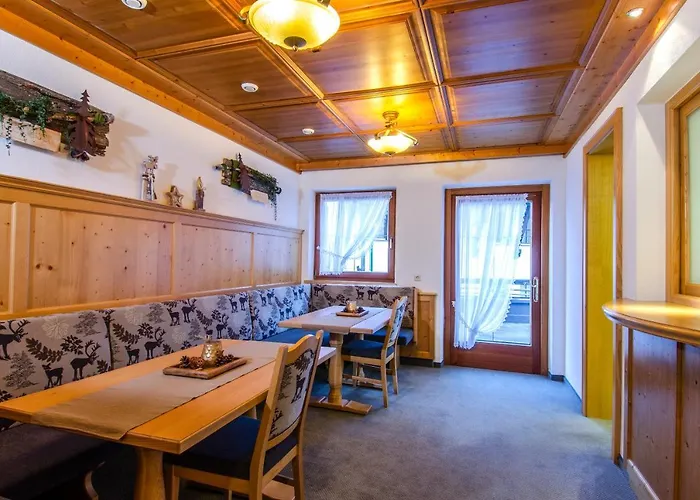 Hotel Garni Golfais